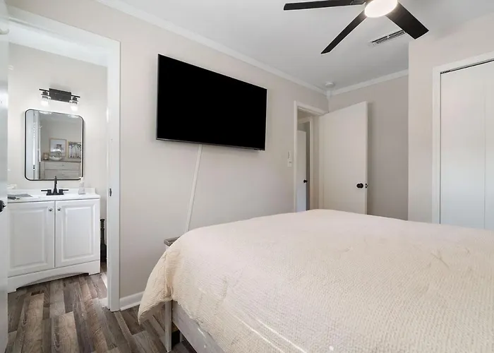 Sea's The Day Getaway Holiday home Pensacola